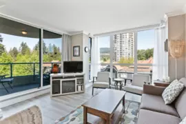 601 3071 Glen Drive, Coquitlam, BC