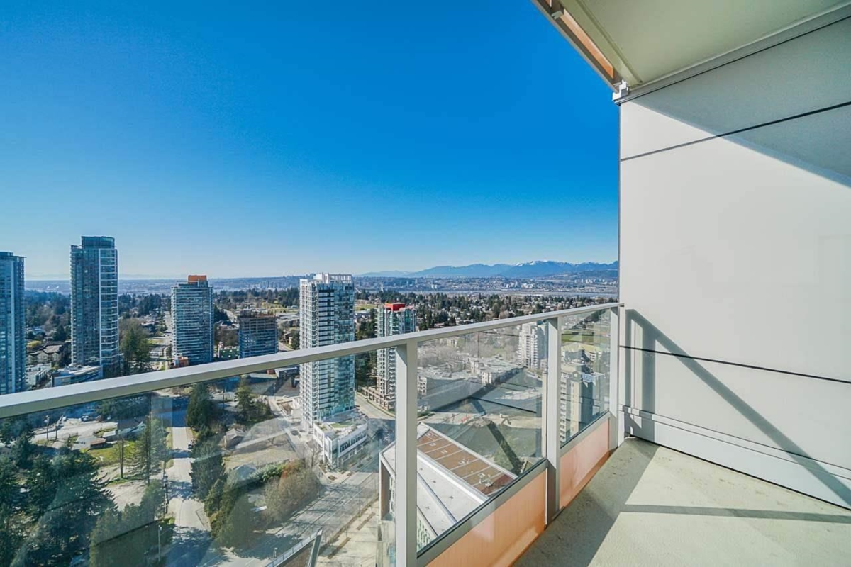 Family Room Photo of 3108 13495 Central Avenue, Surrey, BC