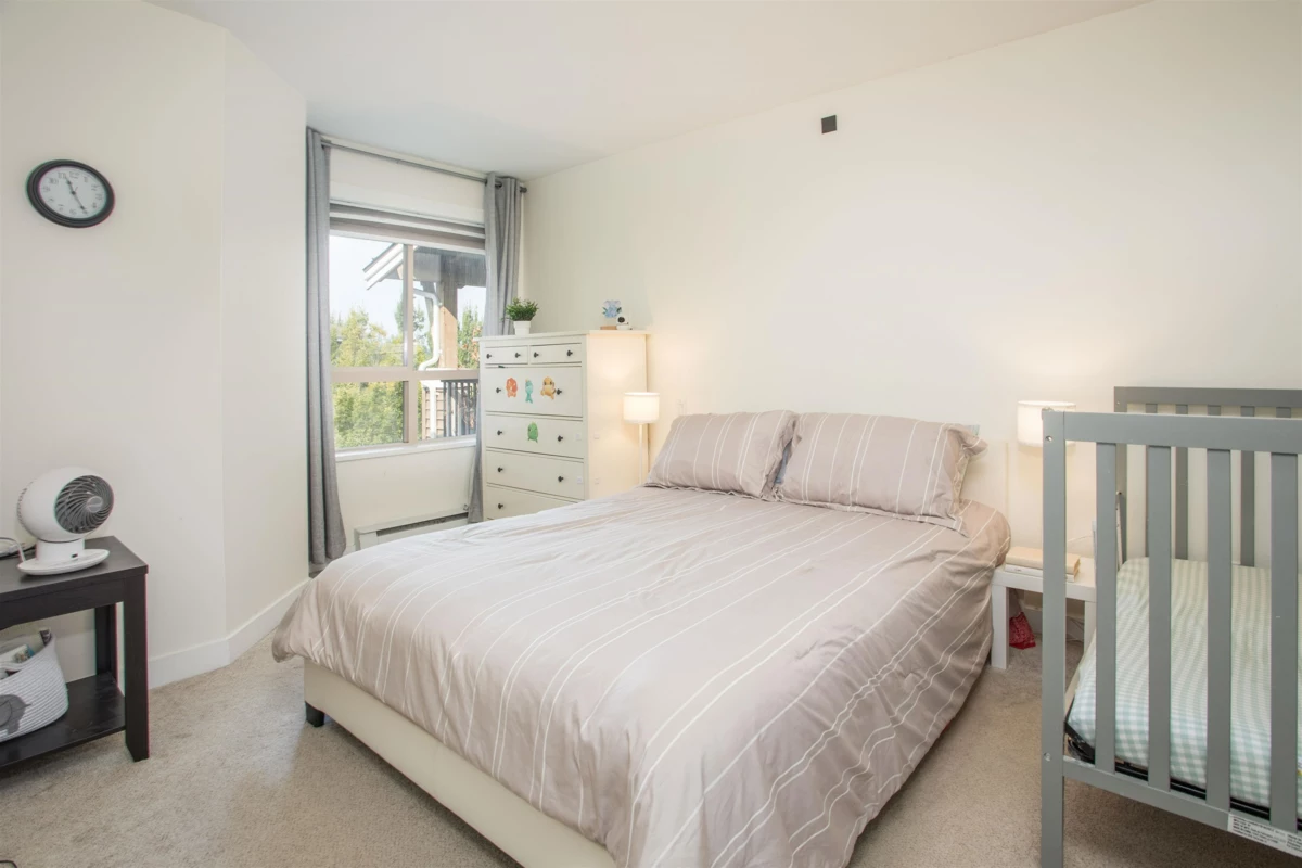 Basement Recreation Room Photo of 425 8915 202 Street, Langley, BC