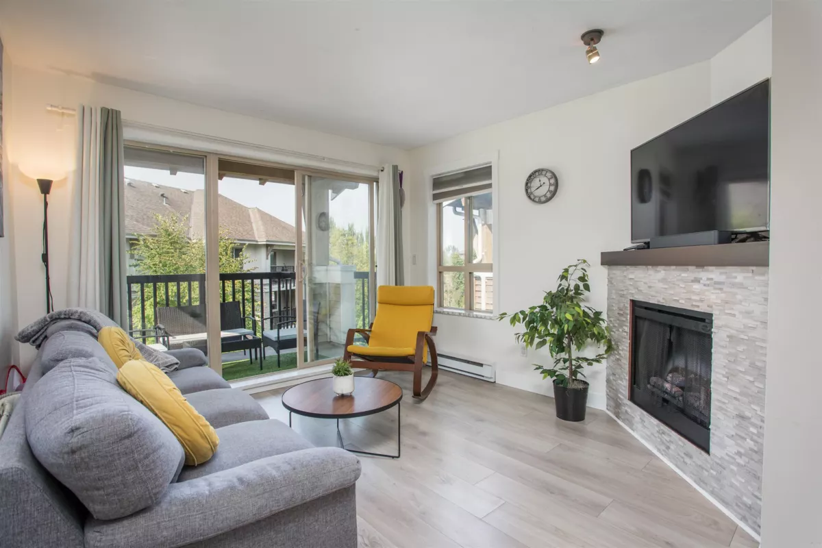 Bedroom 3 Photo of 425 8915 202 Street, Langley, BC