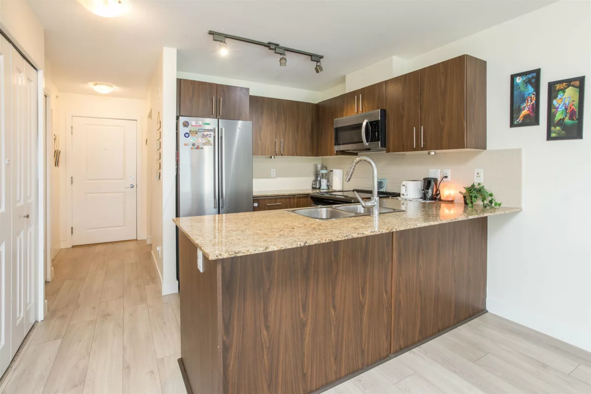 Kitchen Island Photo of 425 8915 202 Street, Langley, BC