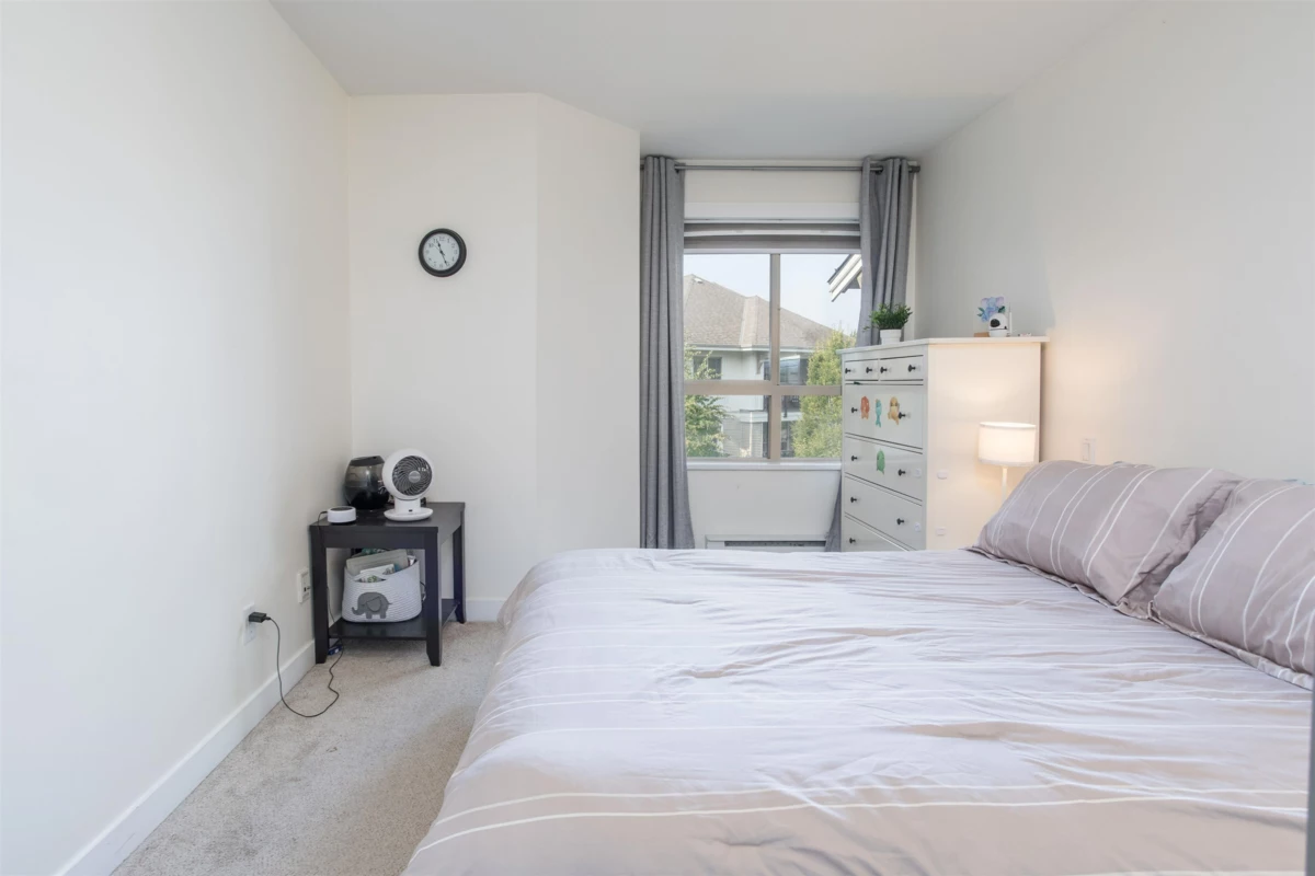 Laundry Room Photo of 425 8915 202 Street, Langley, BC