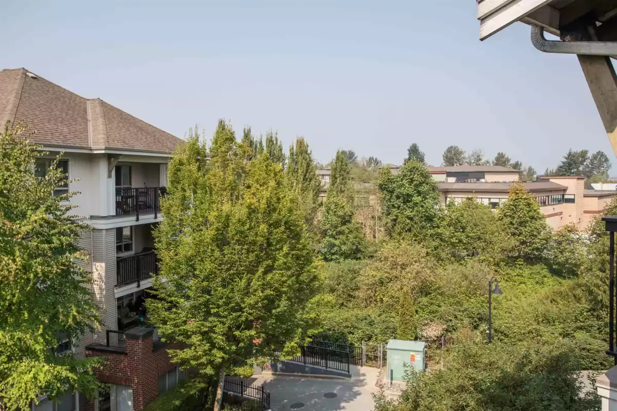 Loft / Bonus Room Photo of 425 8915 202 Street, Langley, BC