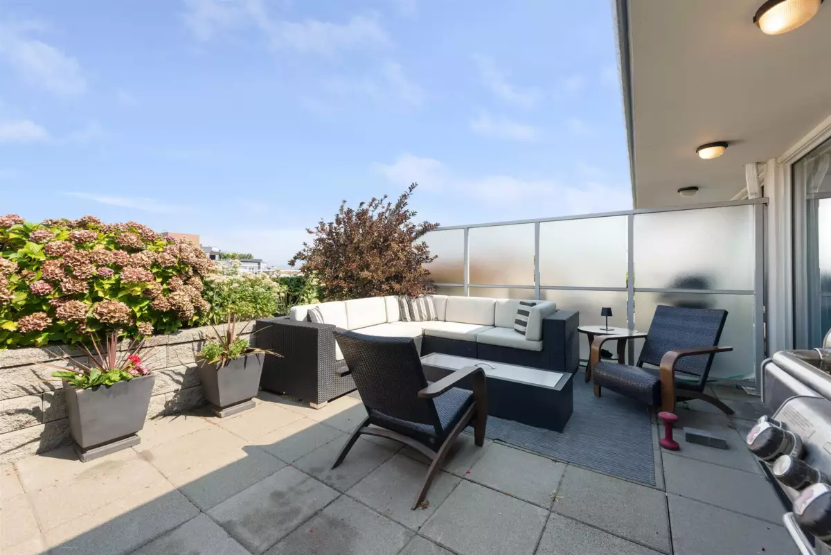 Hallway Photo of 903 221 Union Street, Vancouver, BC