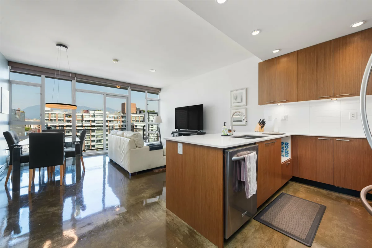Kitchen Photo of 903 221 Union Street, Vancouver, BC