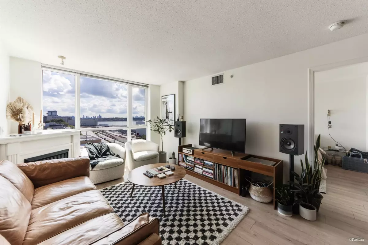 Family Room Photo of 1002 188 E Esplanade Esplanade, North Vancouver, BC