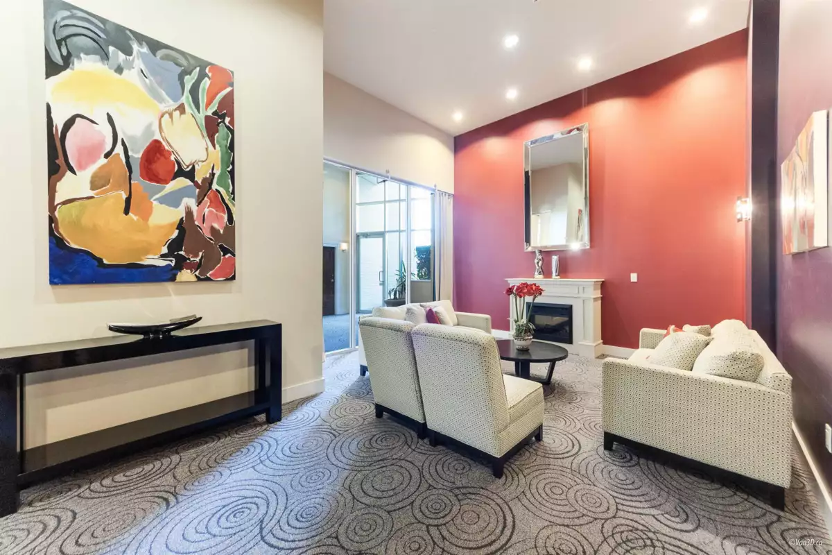 Hallway Photo of 1002 188 E Esplanade Esplanade, North Vancouver, BC