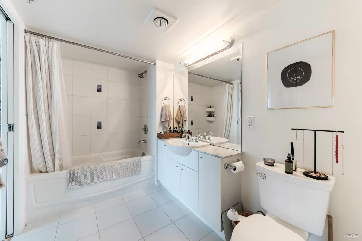 Office / Den Photo of 1002 188 E Esplanade Esplanade, North Vancouver, BC