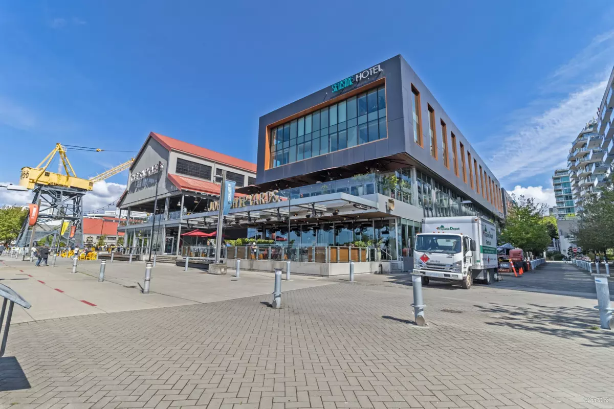 Outdoor Patio Photo of 1002 188 E Esplanade Esplanade, North Vancouver, BC