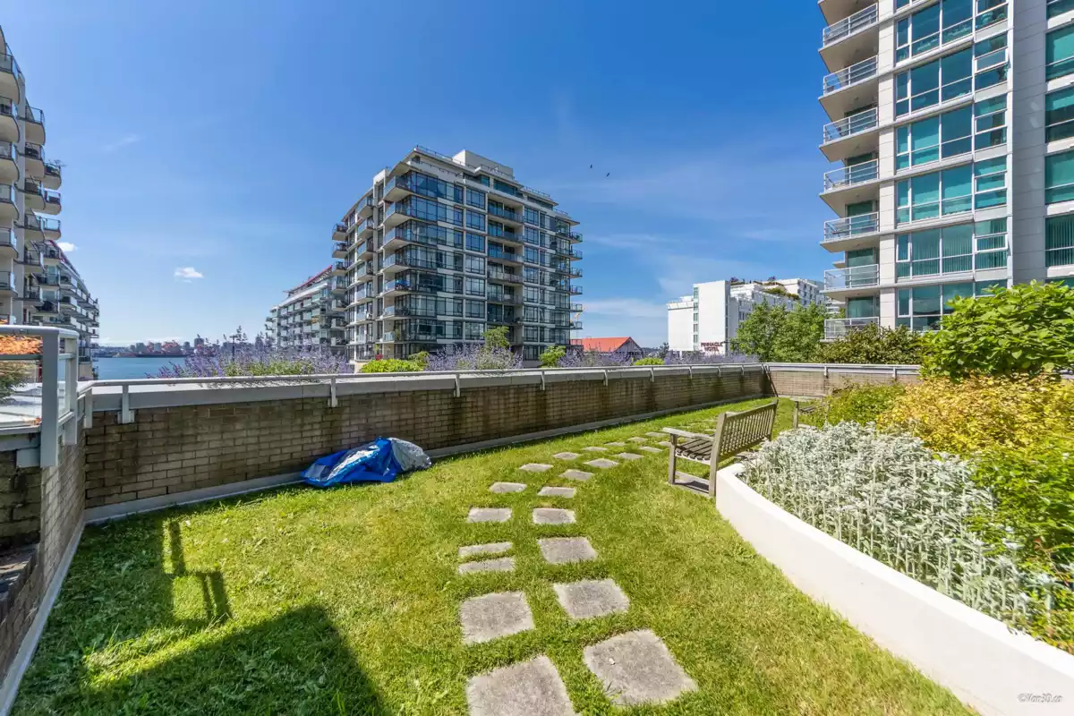 Staircase Photo of 1002 188 E Esplanade Esplanade, North Vancouver, BC