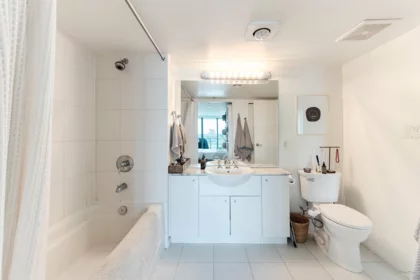 Powder Room Photo of 1002 188 E Esplanade Esplanade, North Vancouver, BC