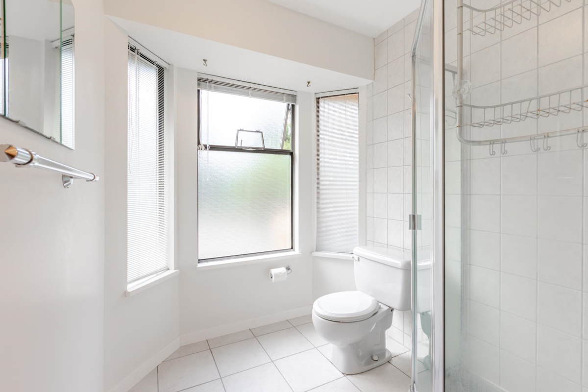 Basement Recreation Room Photo of 10467 Glenbrook Grove, Surrey, BC