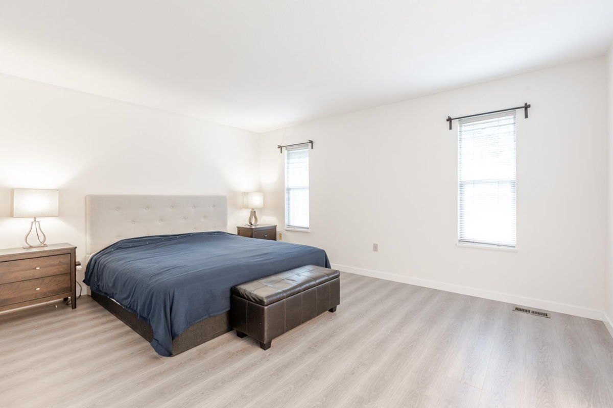 Powder Room Photo of 10467 Glenbrook Grove, Surrey, BC