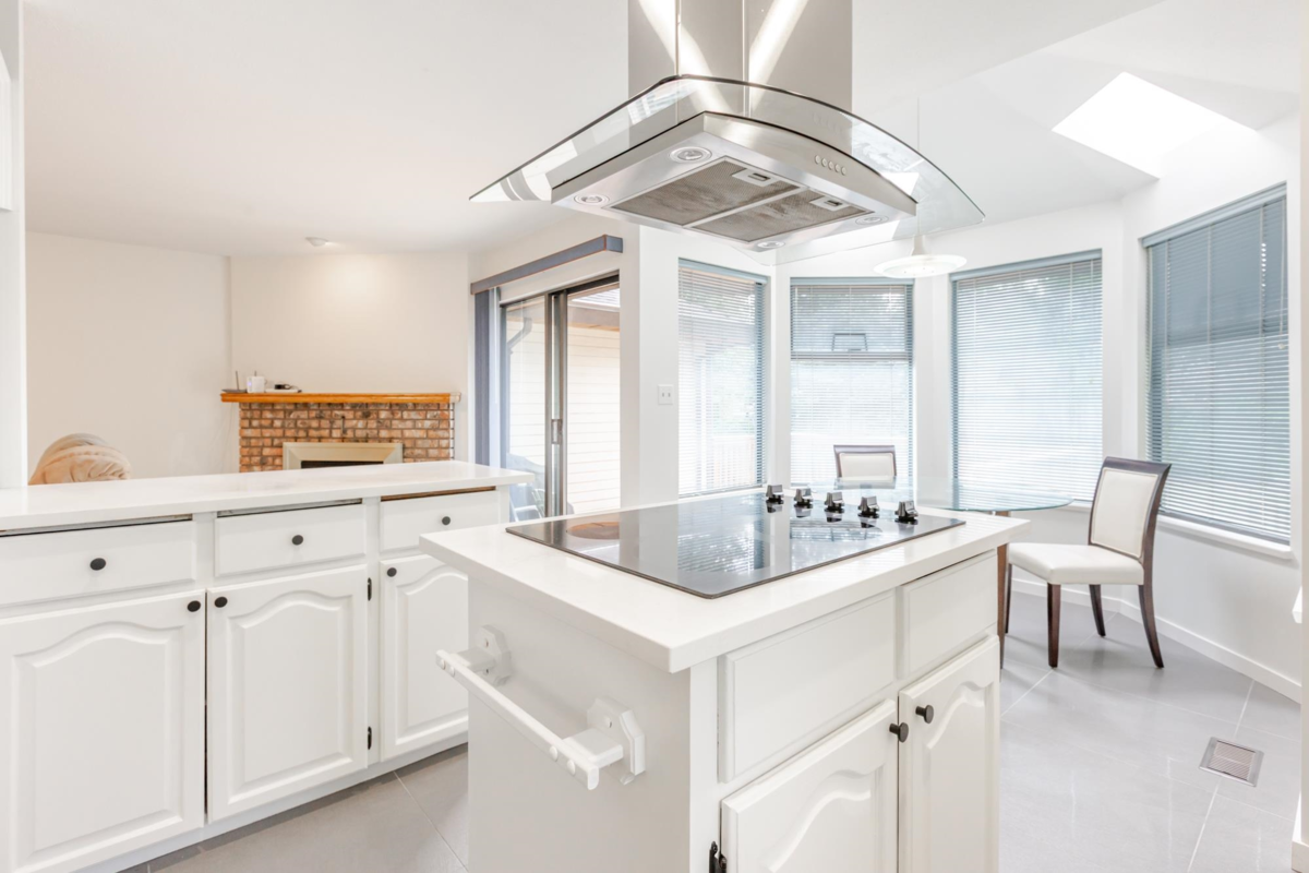 Primary Bathroom Photo of 10467 Glenbrook Grove, Surrey, BC