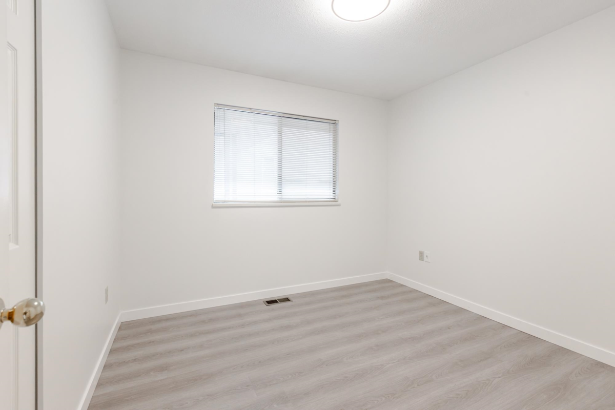 Staircase Photo of 10467 Glenbrook Grove, Surrey, BC