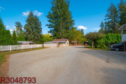 Entry Foyer Photo of 12760 232 Street, Maple Ridge, BC