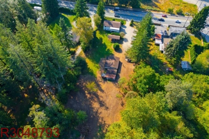 Swimming Pool Photo of 12760 232 Street, Maple Ridge, BC