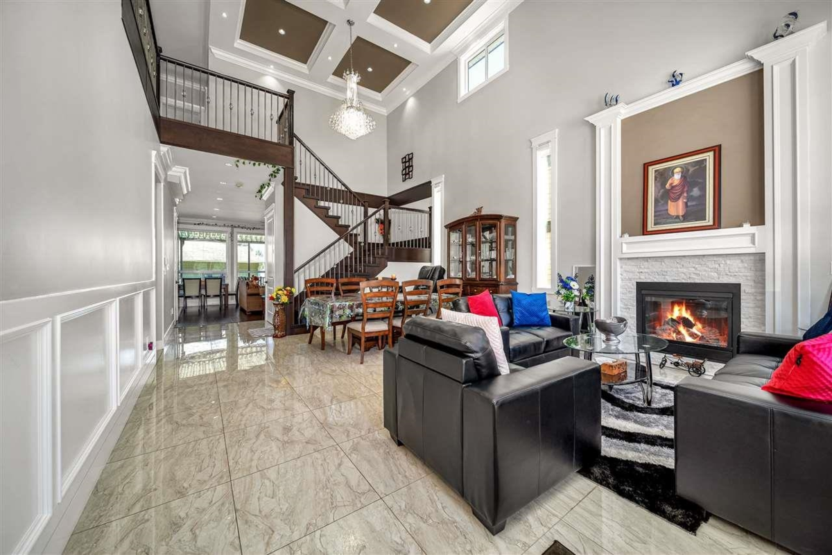 Family Room Photo of 13837 60a Avenue, Surrey, BC