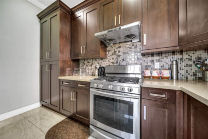 Breakfast Nook Photo of 13837 60a Avenue, Surrey, BC