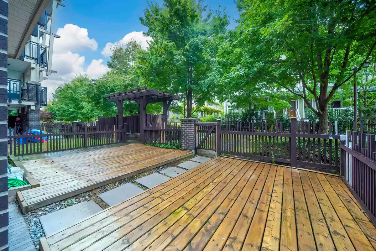 Office / Den Photo of 106 5665 Irmin Street, Burnaby, BC