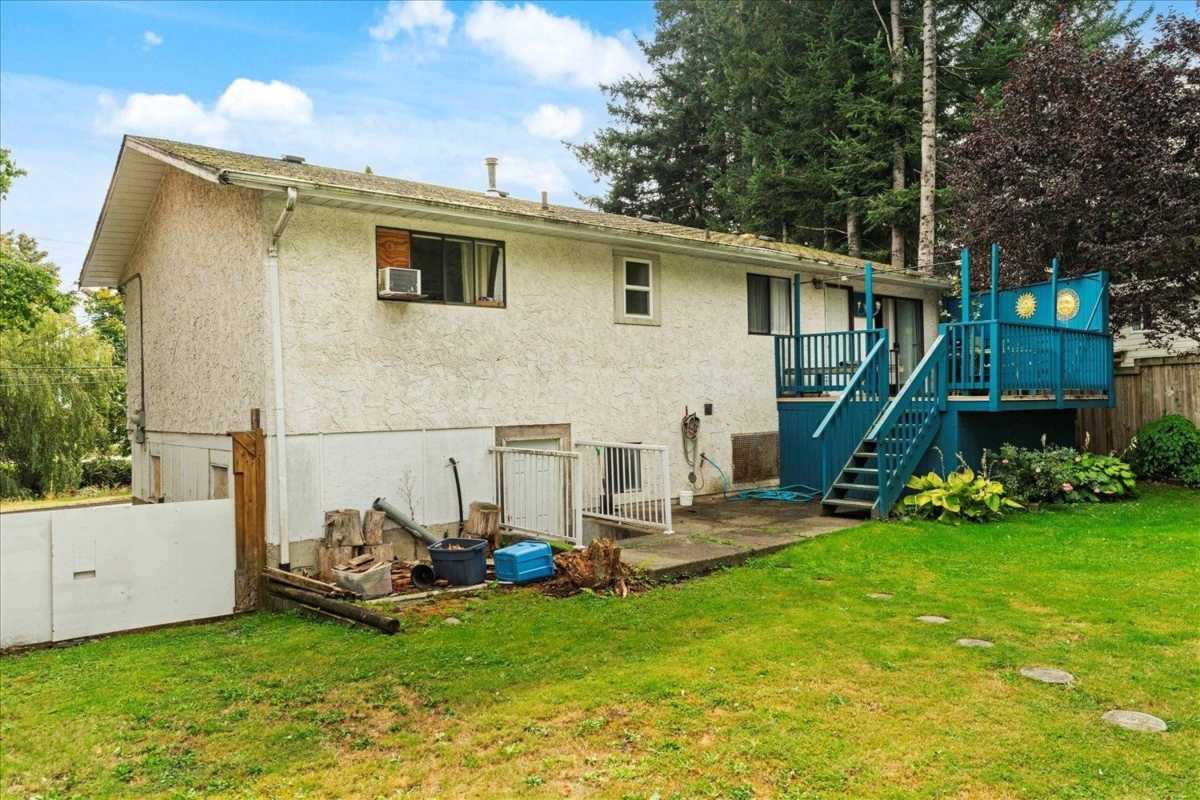 Basement Recreation Room Photo of 35063 Delair Road, Abbotsford, BC