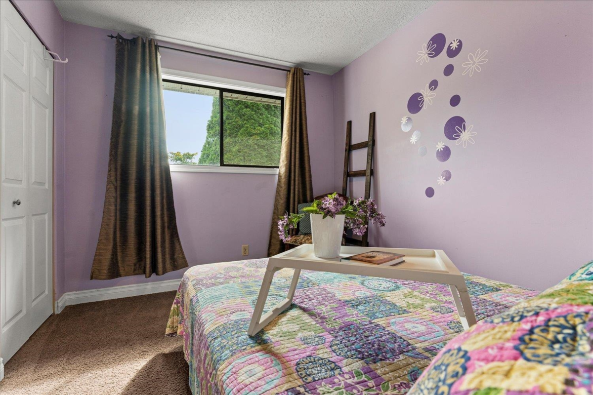 Bedroom 3 Photo of 35063 Delair Road, Abbotsford, BC