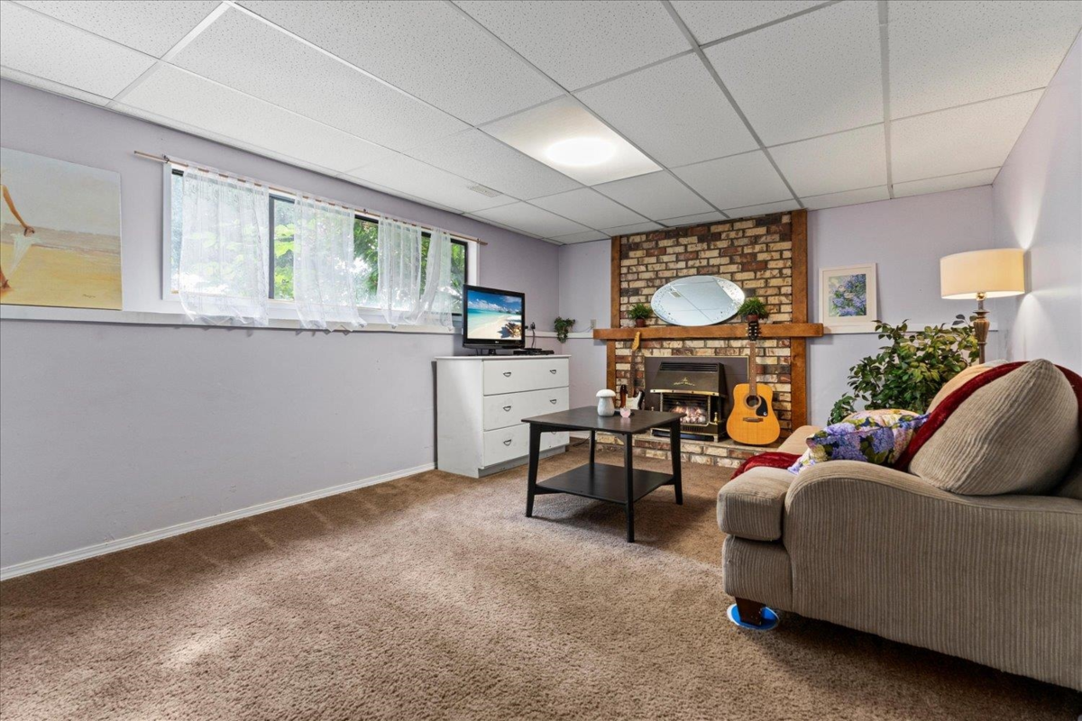 Front Yard Photo of 35063 Delair Road, Abbotsford, BC