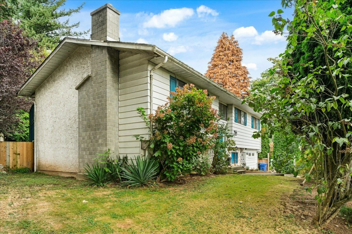 Hot Tub / Spa Photo of 35063 Delair Road, Abbotsford, BC