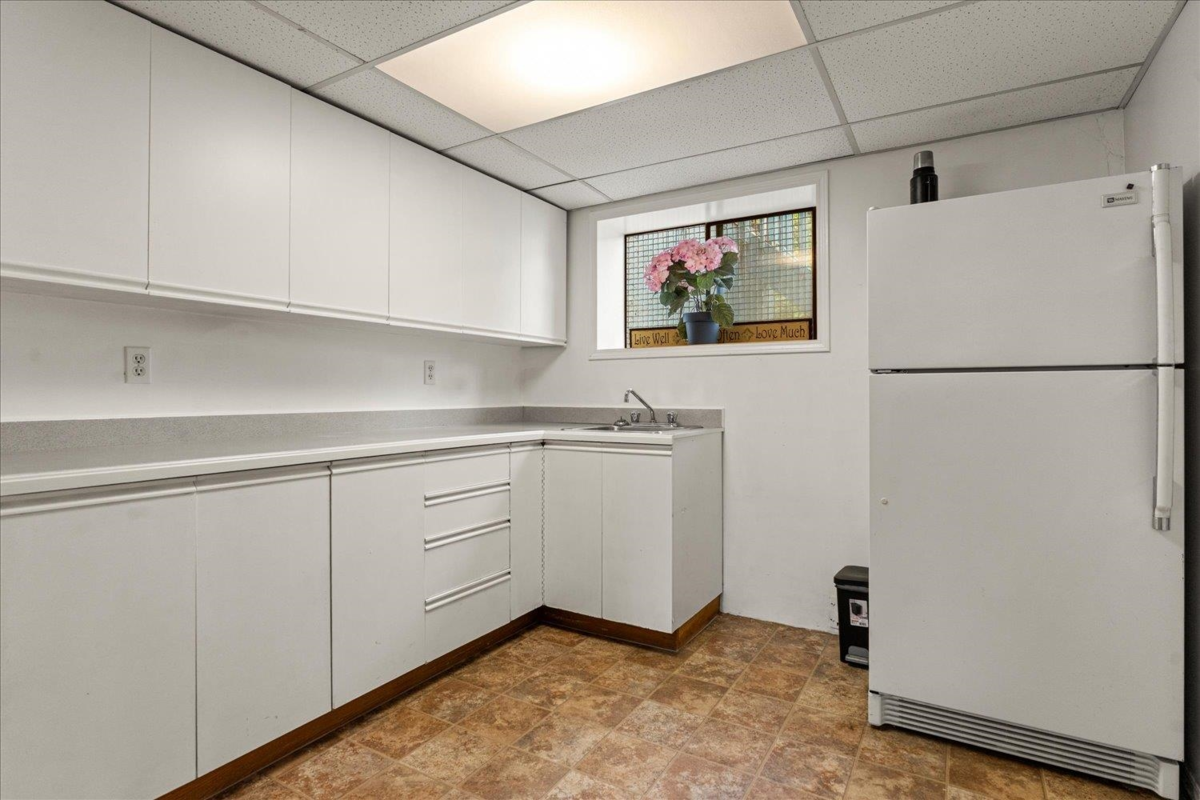 Outdoor Kitchen Photo of 35063 Delair Road, Abbotsford, BC