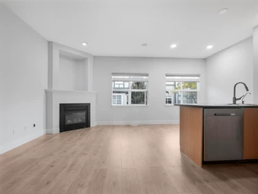 92 8737 161 Street, Surrey, BC, Surrey — Townhouse for sale