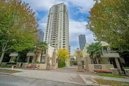 902 4333 Central Boulevard, Burnaby, BC, Burnaby — Apartment/Condo for sale