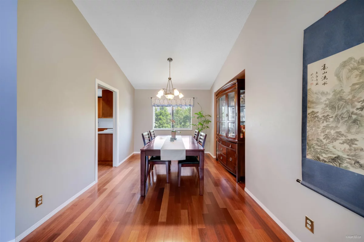 Breakfast Nook Photo of 1295 Daimler Street, Coquitlam, BC