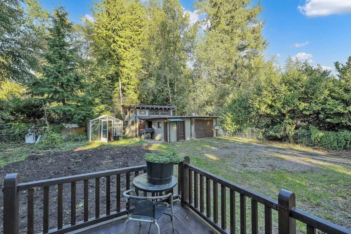 Hot Tub / Spa Photo of 7822 Willard Street, Burnaby, BC