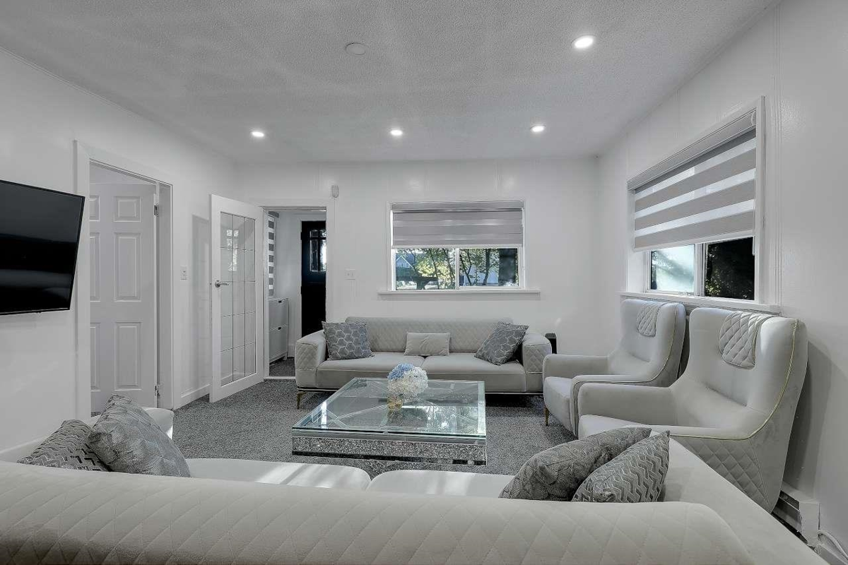 Kitchen Island Photo of 7822 Willard Street, Burnaby, BC