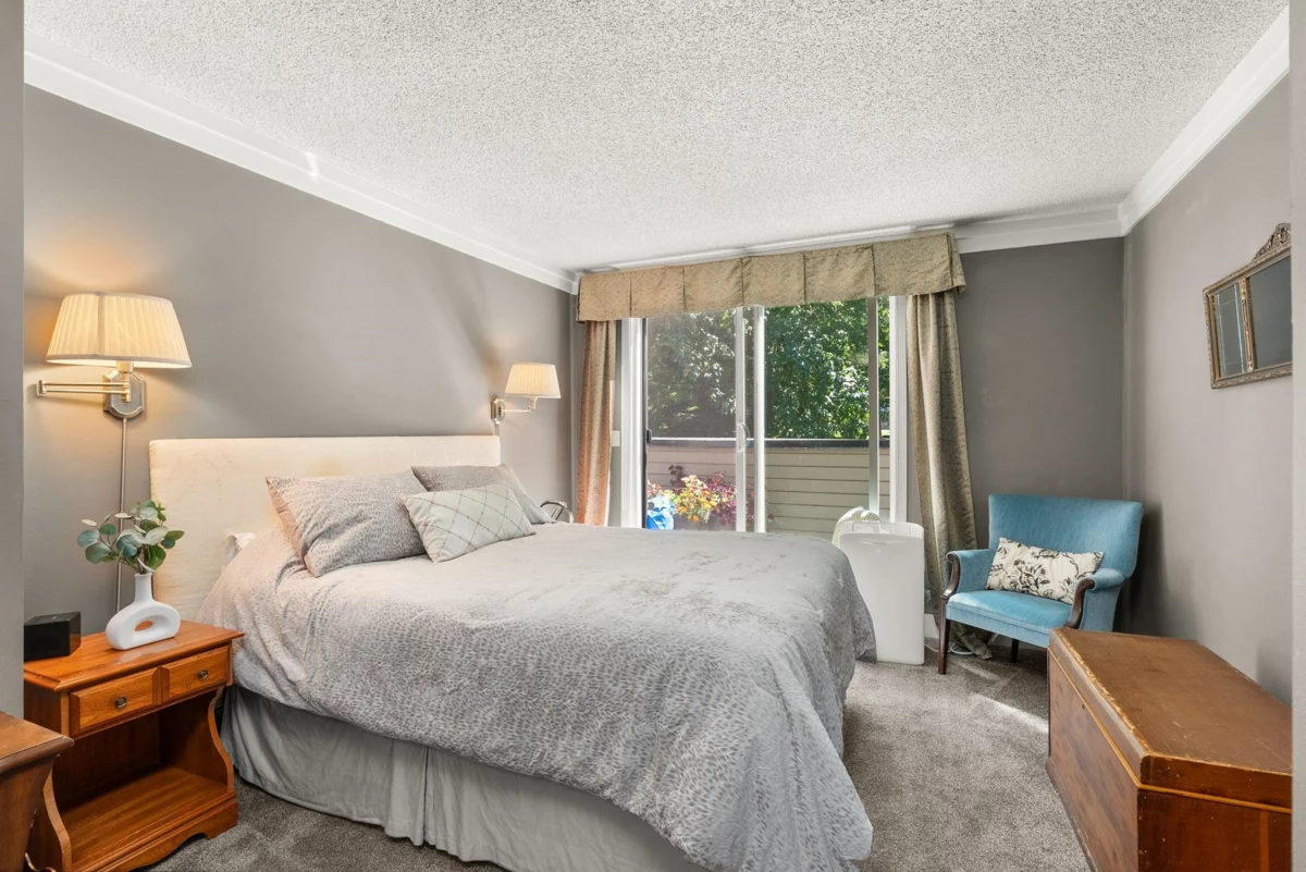 Kitchen Photo of 9 14025 Nico Wynd Place, Surrey, BC