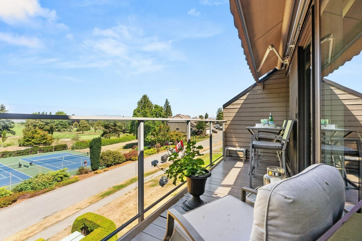 Primary Bathroom Photo of 9 14025 Nico Wynd Place, Surrey, BC