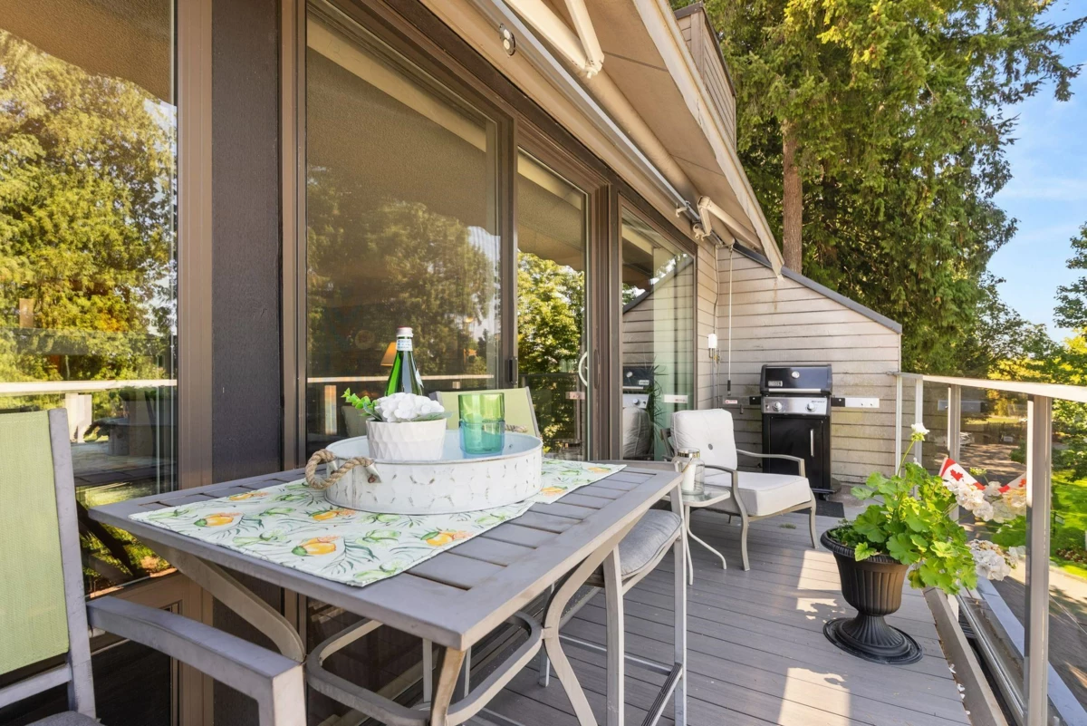 Walk-In Closet Photo of 9 14025 Nico Wynd Place, Surrey, BC