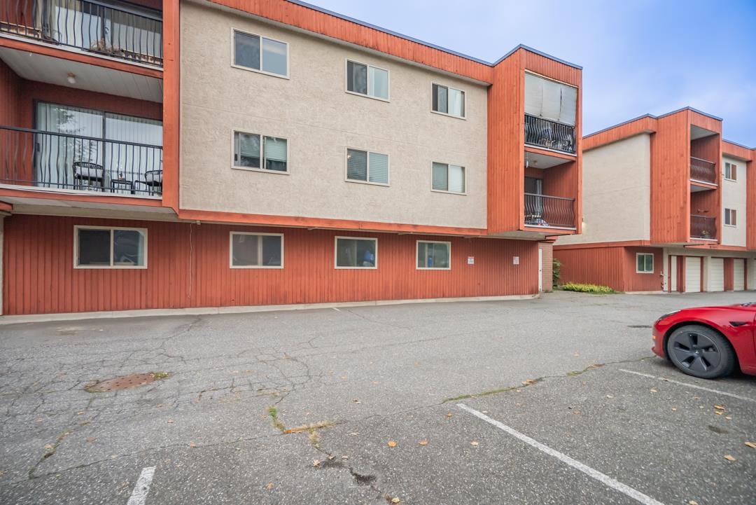 Garage Interior Photo of 330 1735 Agassiz-Rosedale No 9 Highway, Agassiz, BC