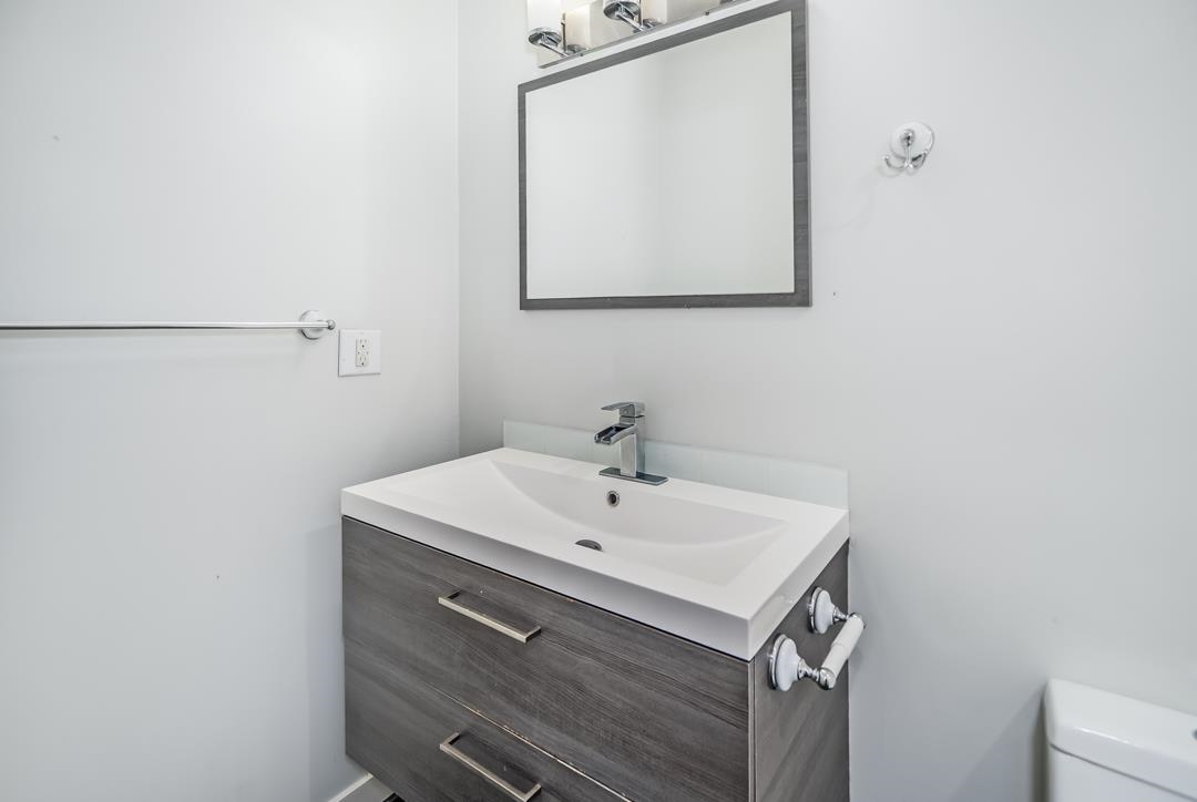 Guest Bathroom Photo of 330 1735 Agassiz-Rosedale No 9 Highway, Agassiz, BC