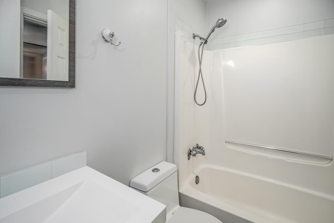 Powder Room Photo of 330 1735 Agassiz-Rosedale No 9 Highway, Agassiz, BC