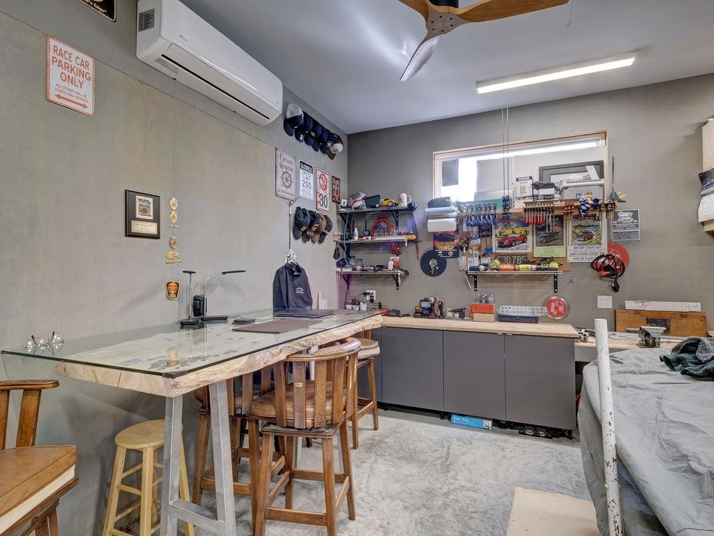 Hot Tub / Spa Photo of 6275 Norwest Bay Road, Sechelt, BC