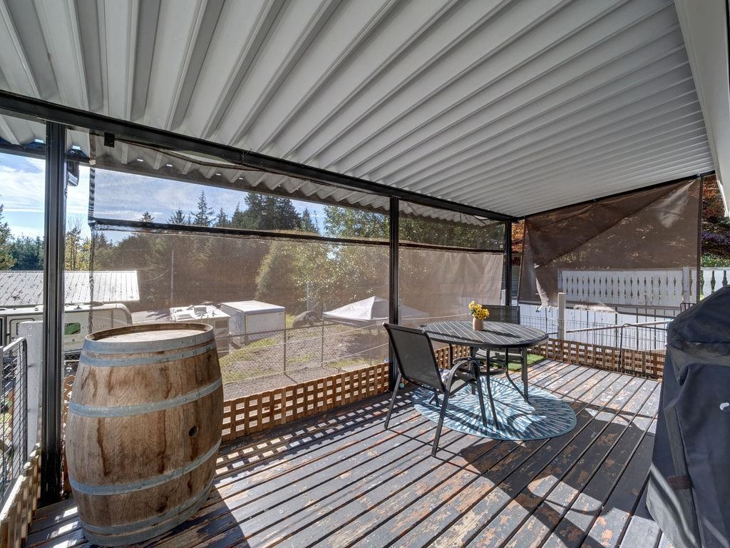 Mudroom Photo of 6275 Norwest Bay Road, Sechelt, BC