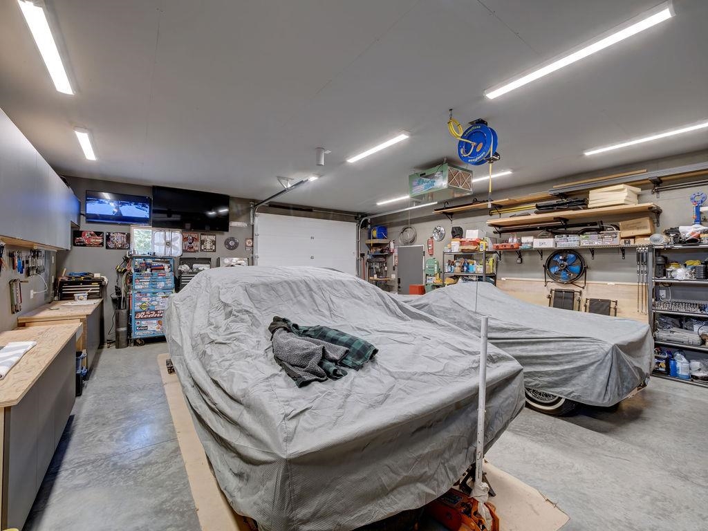 Outdoor Kitchen Photo of 6275 Norwest Bay Road, Sechelt, BC
