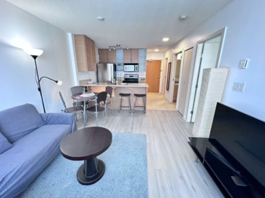 2404 977 Mainland Street, Vancouver, BC, Vancouver — Apartment/Condo for sale