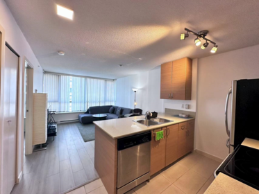 2404 977 Mainland Street, Vancouver, BC, Vancouver — Apartment/Condo for sale