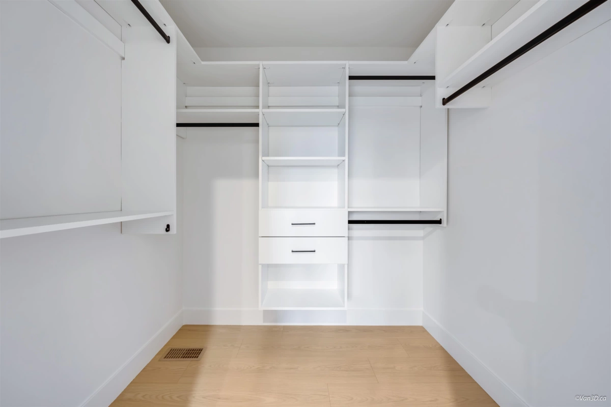 Bedroom 4 Photo of 3 7893 2nd Street, Burnaby, BC