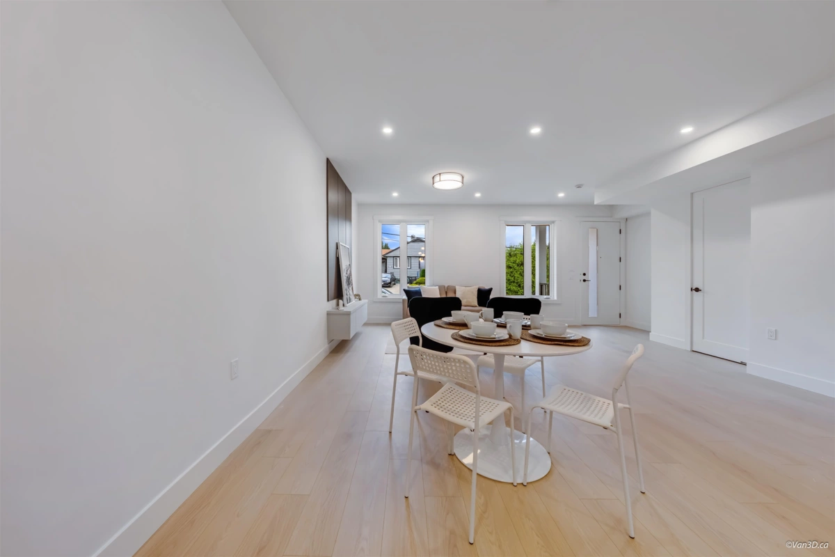 Dining Area Photo of 3 7893 2nd Street, Burnaby, BC
