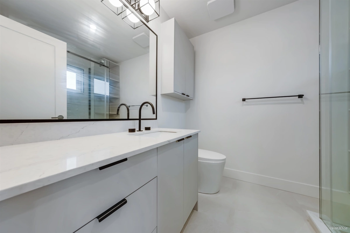 Guest Bathroom Photo of 3 7893 2nd Street, Burnaby, BC