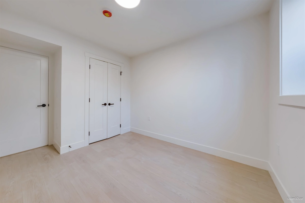 Hot Tub / Spa Photo of 3 7893 2nd Street, Burnaby, BC