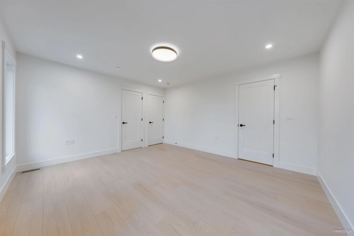 Mudroom Photo of 3 7893 2nd Street, Burnaby, BC